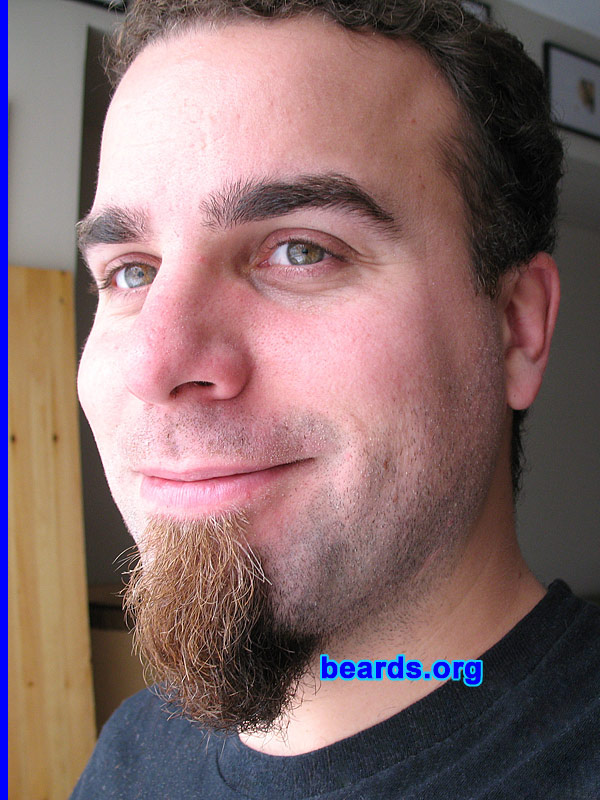 Dave with Chin Strip
[b]Go to [url=http://www.beards.org/dave.php]Dave's success story[/url][/b].
Keywords: Dave_style Dave.9 Dave_feature goatee_only