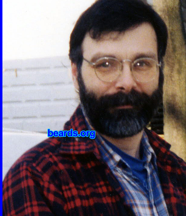 Michael
1990 -- Self-employed: Hanging wallpaper in Boston's exclusive suburbs gave me a view of the world I rarely saw. To them, I seemed to represent a bygone era and they would say that they liked my old-world craftsmanship and look.

[b]Go to [url=http://www.beards.org/beard03.php]Michael's beard feature[/url][/b].
Keywords: full_beard