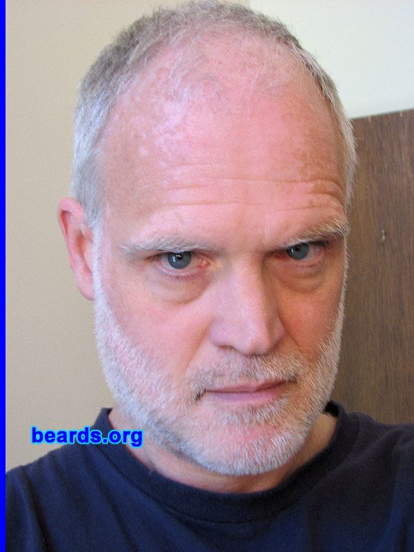 John
[b]Go to [url=http://www.beards.org/beard042.php]John's beard feature[/url][/b].
Keywords: full_beard