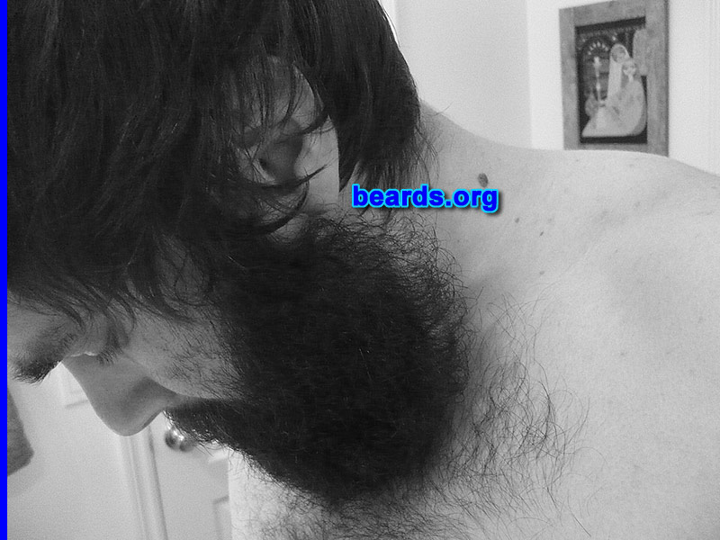 Newsha
[b]Go to [url=http://www.beards.org/beard049.php]Newsha's beard feature[/url][/b].
Keywords: full_beard