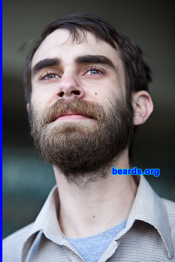 Brian
Keywords: documentary brian001.doc full_beard