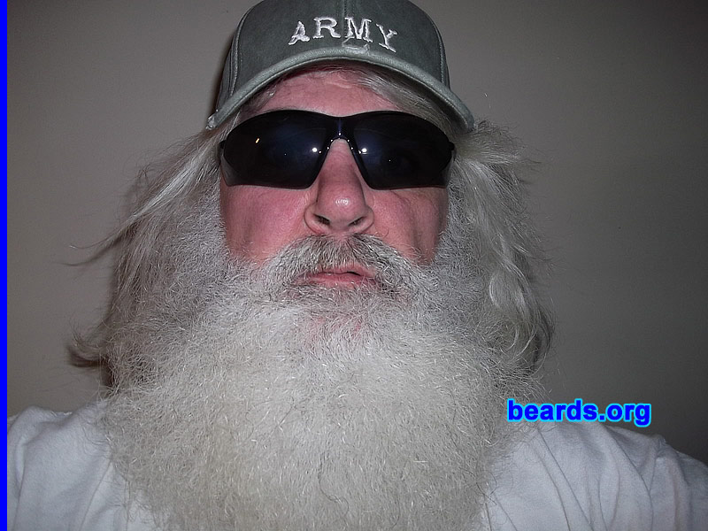Chris
Bearded since: 2009.
Keywords: full_beard