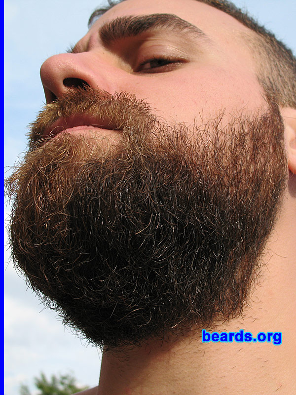 Dave
[b]Go to [url=http://www.beards.org/dave.php]Dave's success story[/url][/b].
Keywords: Dave.3 Dave_feature full_beard