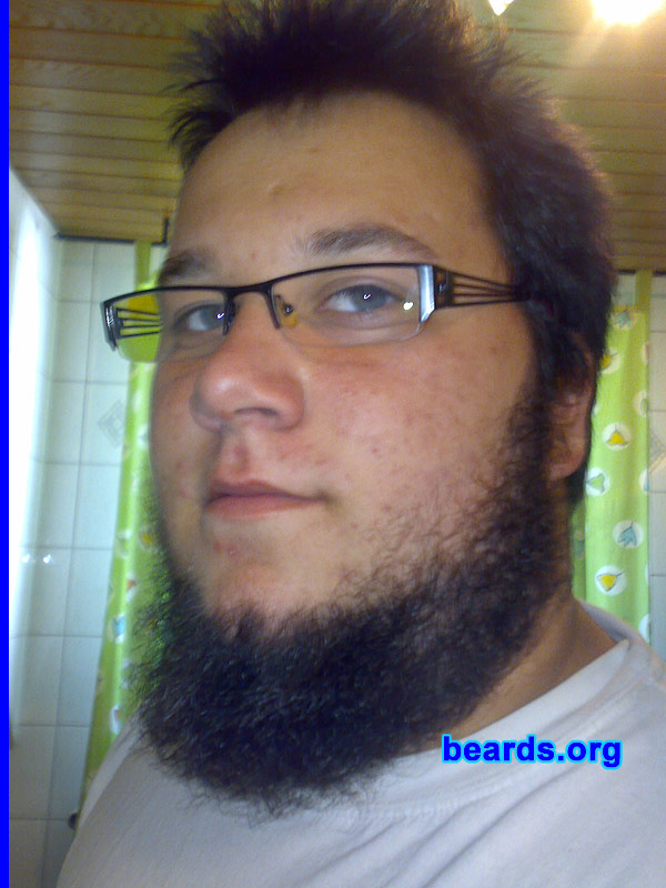 Philippe Bartz
Bearded since: 2008.  I am an experimental beard grower.

Comments:
I grew my beard because I look better with a beard than without.

How do I feel about my beard?  It's a nice beard and I love it.  xD
Keywords: chin_curtain