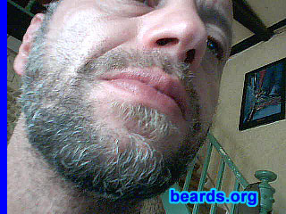 RÃ©mi N.
I am an occasional or seasonal beard grower.
Keywords: full_beard