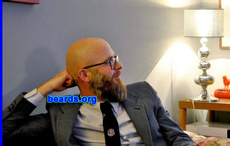 Vincent N.
Bearded since: 2007. I am a dedicated, permanent beard grower.

Comments:
Why did I grow my beard? First to try.  And then because I can not leave it.

How do I feel about my beard?  Very nice and comfortable.
Keywords: full_beard