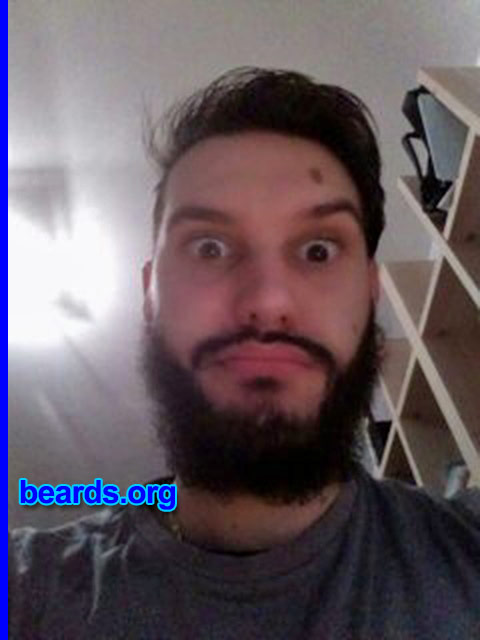 Lorenz B.
Bearded since: October 2013. I am an occasional or seasonal beard grower.
Keywords: full_beard
