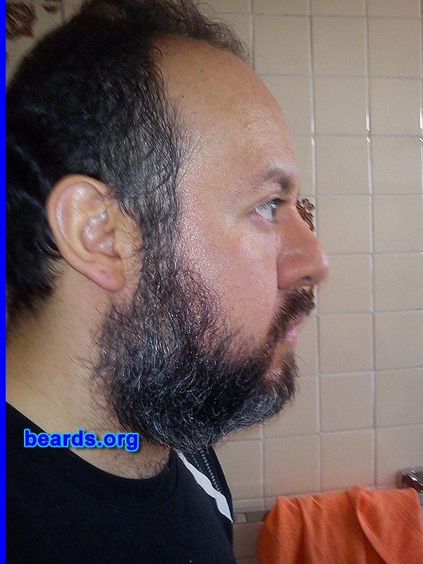 Arturo
Bearded since: 2013. I am an occasional or seasonal beard grower.

Comments:
Why did I grow my beard? To sing a role in an opera, a Viking.

How do I feel about my beard? A little itchy, but it catches everybody's attention, especially in my country, MÃ©xico, where almost every male is hairless.
Keywords: full_beard