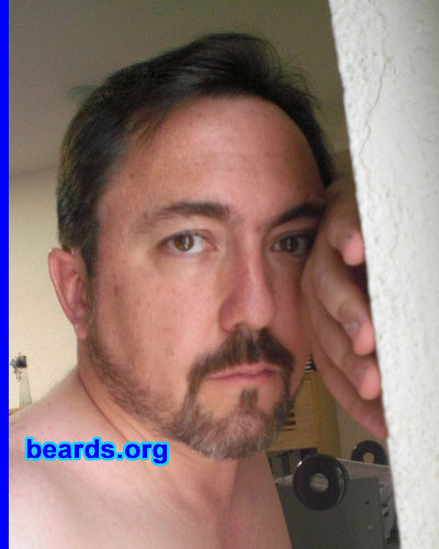 Manuel
Bearded since: 2002.  I am a dedicated, permanent beard grower.
Keywords: full_beard