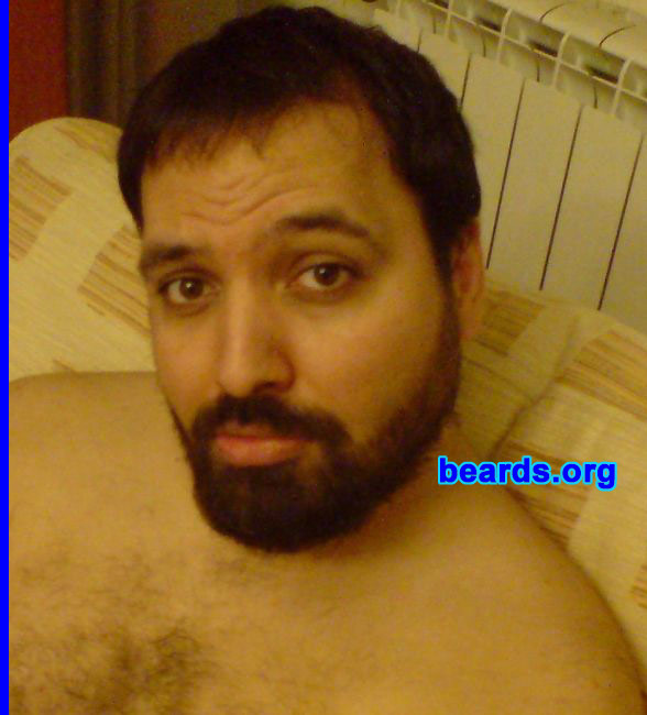 Julian S.
Bearded since: 2007.  I am a dedicated, permanent beard grower.

Comments:
I grew my beard out of curiosity.

How do I feel about my beard?  Great, but I'd love to have it thicker and bushier.  ;)
Keywords: full_beard