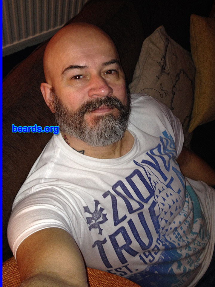 Darren S.
Bearded since: 1996. I am a dedicated, permanent beard grower.

Comments:
I love it, gets attention from time to time.
Keywords: full_beard