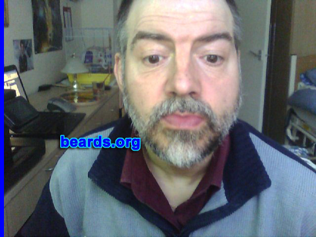 Lee Driver
Bearded since: 1988. I am a dedicated, permanent beard grower.

Comments:
Why did I grow my beard?  I like my beard because I can't shave myself!  It feels great on my face.

How do I feel about my beard?  It feels great because I can grow one.
Keywords: full_beard