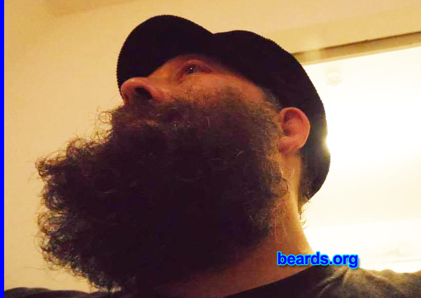 Pete
Bearded since: 2013. I am a dedicated, permanent beard grower.
Keywords: full_beard