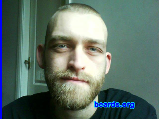 Roger
Bearded since: 2008.  I am an occasional or seasonal beard grower.

Comments:
I grew my first beard in the back end of 2008, just to see what it was like. I grow mine seasonally now, when the weather gets cold, as I work outside.

How do I feel about my beard? I love it. Every man should give it a try.  Plus, it keeps your face warm when it gets chilly.
Keywords: full_beard