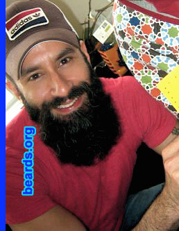 Chris
Bearded since: 2007.  I am a dedicated, permanent beard grower.

Comments:
I grew my beard because I love beards.

How do I feel about my beard?  I dig it. Can't wait for it to grow longer.

See also: [url=http://www.beards.org/beard016.php]Chris' beard feature[/url].
Keywords: full_beard