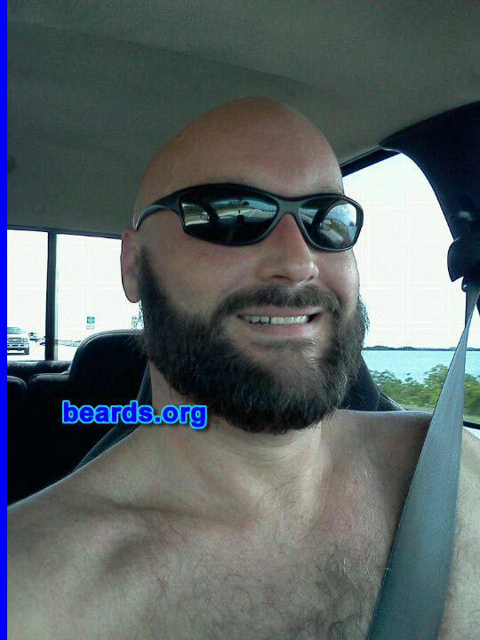 Mike G.
Bearded since: 1993. I am a dedicated, permanent beard grower.
Keywords: full_beard