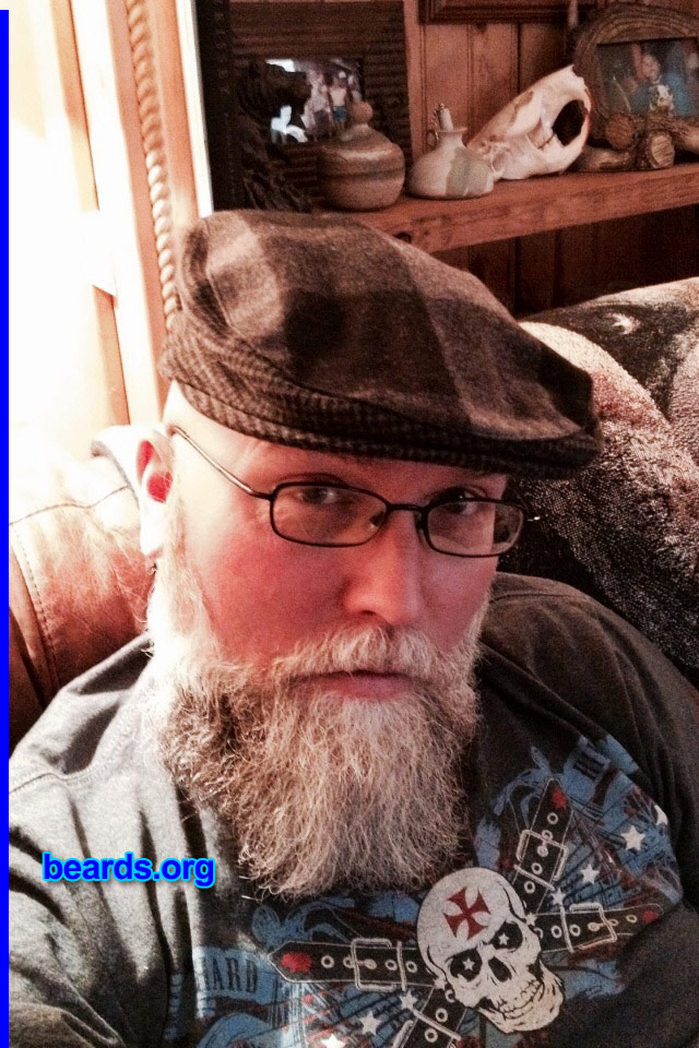 Jeff
Bearded since: 1995. I am a dedicated, permanent beard grower.
Keywords: full_beard