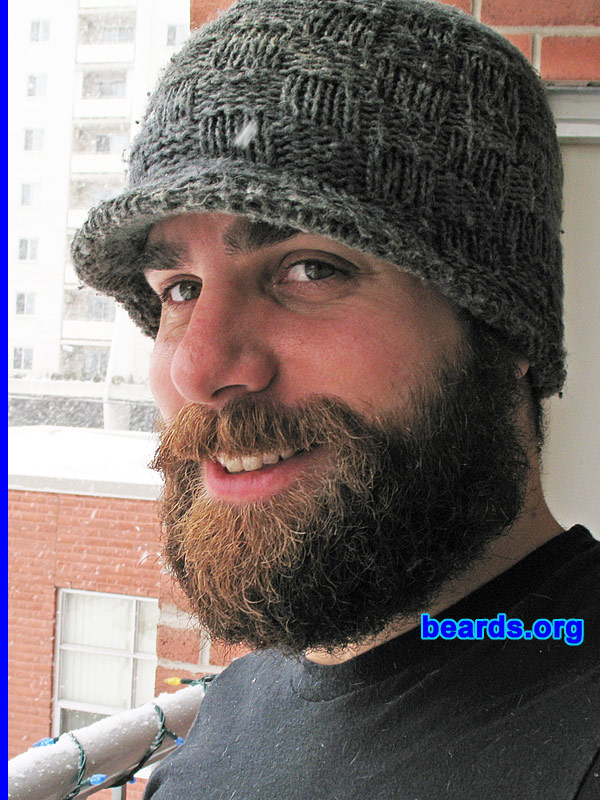 Dave with full beard
[b]Go to [url=http://www.beards.org/dave.php]Dave's success story[/url][/b].
Keywords: Dave_style Dave.9 Dave_feature full_beard