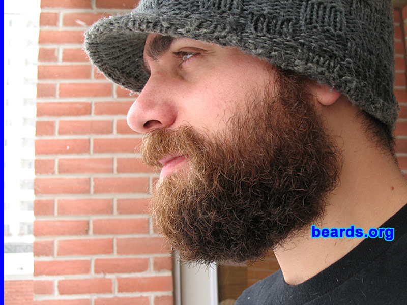 Dave with full beard
[b]Go to [url=http://www.beards.org/dave.php]Dave's success story[/url][/b].
Keywords: Dave_style Dave.9 Dave_feature full_beard
