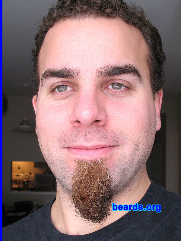 Dave with Chin Strip
[b]Go to [url=http://www.beards.org/dave.php]Dave's success story[/url][/b].
Keywords: Dave_style Dave.9 Dave_feature goatee_only