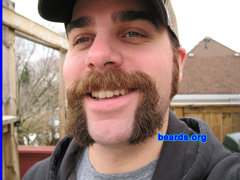 Dave with a horseshoe mustache
[b]Go to [url=http://www.beards.org/dave.php]Dave's success story[/url][/b].
Keywords: Dave_style Dave.7 Dave_feature