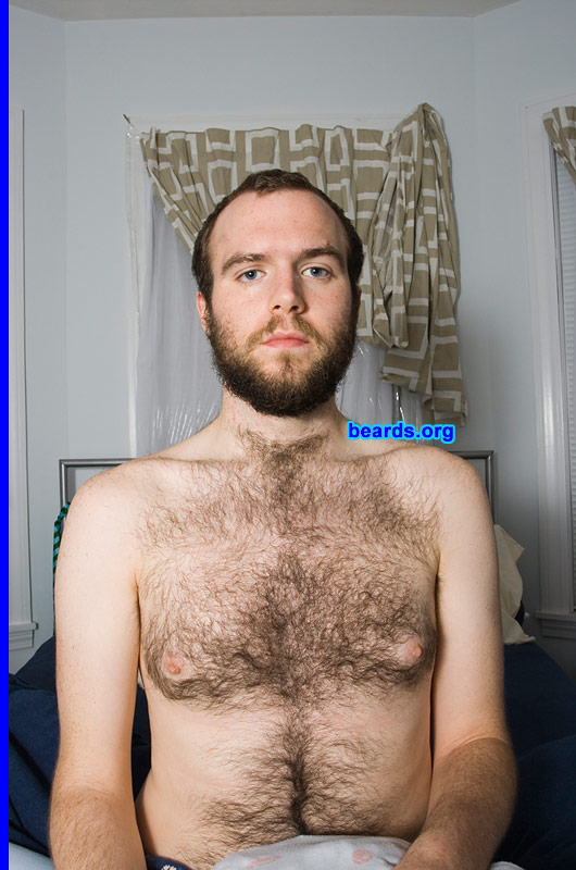 Sean's beard growth series
Day 77.

[b]Return to [url=http://www.beards.org/sean.php]Beards in focus: Sean's photography project.[/url][/b].
Keywords: full_beard sean_progress