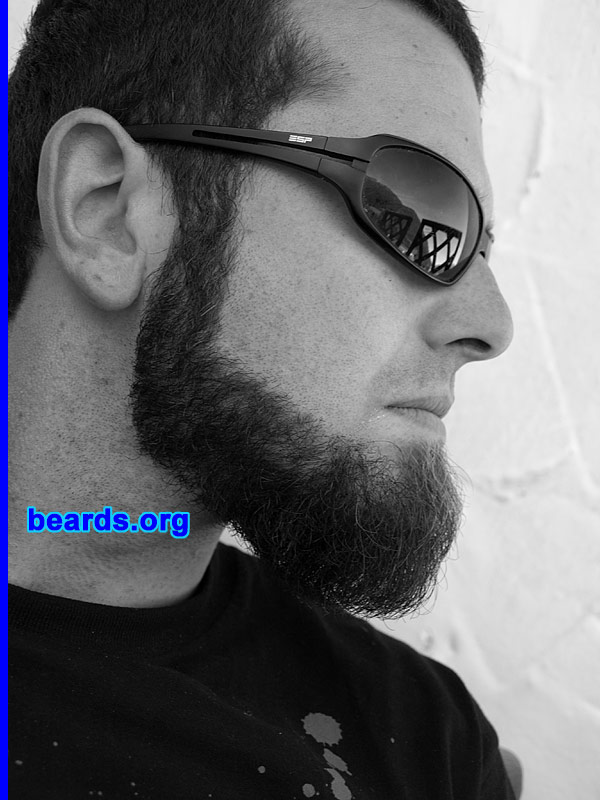 Tom
Bearded since: 2000.  I am a dedicated, permanent beard grower.

Comments:
I grew my beard because a man without a beard is missing something. With my beard I want to show my attitude of mind.  And it's a great way to be individual.

How do I feel about my beard?  It takes a long time to get the beard you are thinking of, and it's not the end yet.
Keywords: chin_curtain