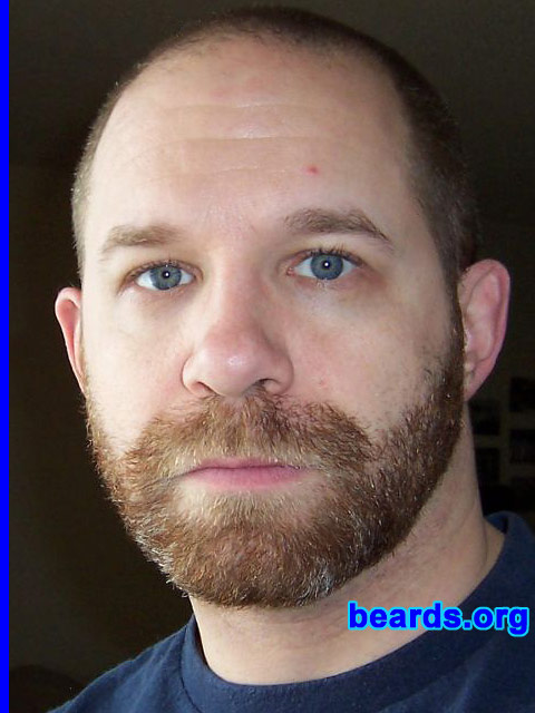 Steven
[b]Go to [url=http://www.beards.org/beard02.php]Steven: bearded adventurer[/url][/b].
Keywords: b2.3 full_beard