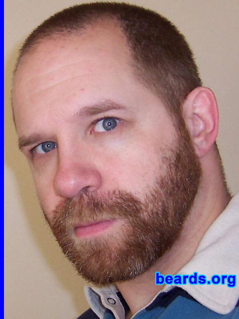 Steven
[b]Go to [url=http://www.beards.org/beard02.php]Steven: bearded adventurer[/url][/b].
Keywords: b2.3 full_beard