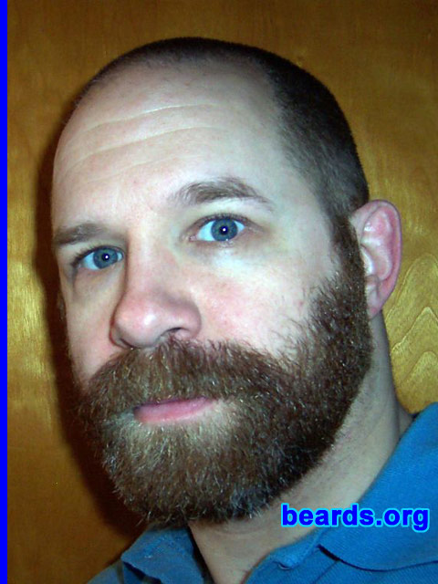 Steven
[b]Go to [url=http://www.beards.org/beard02.php]Steven: bearded adventurer[/url][/b].
Keywords: b2.4 full_beard