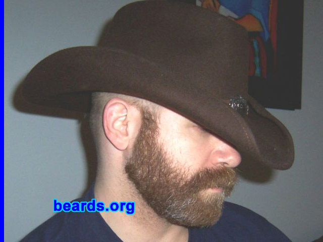 Steven
[b]Go to [url=http://www.beards.org/beard02.php]Steven: bearded adventurer[/url][/b].
Keywords: b2.4 full_beard