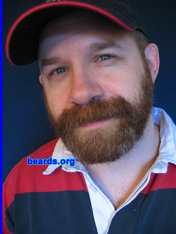 Steven
[b]Go to [url=http://www.beards.org/beard02.php]Steven: bearded adventurer[/url][/b].
Keywords: b2.11 full_beard