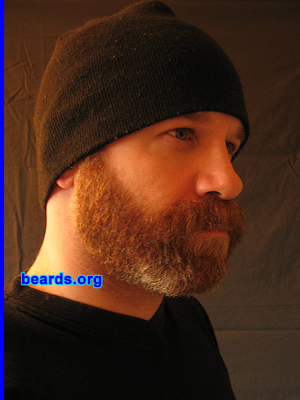 Steven
[b]Go to [url=http://www.beards.org/beard02.php]Steven: bearded adventurer[/url][/b].
Keywords: b2.17 full_beard