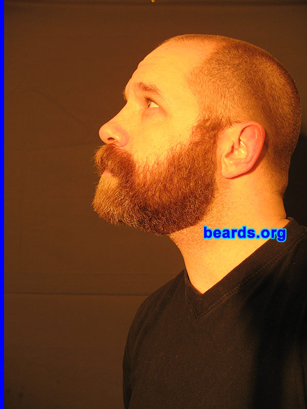 Steven
[b]Go to [url=http://www.beards.org/beard02.php]Steven: bearded adventurer[/url][/b].
Keywords: b2.17 full_beard