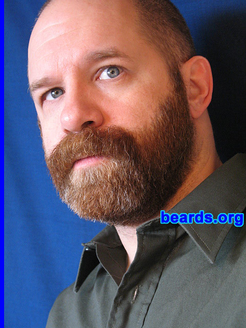 Steven
[b]Go to [url=http://www.beards.org/beard02.php]Steven: bearded adventurer[/url][/b].
Keywords: b2.22 full_beard