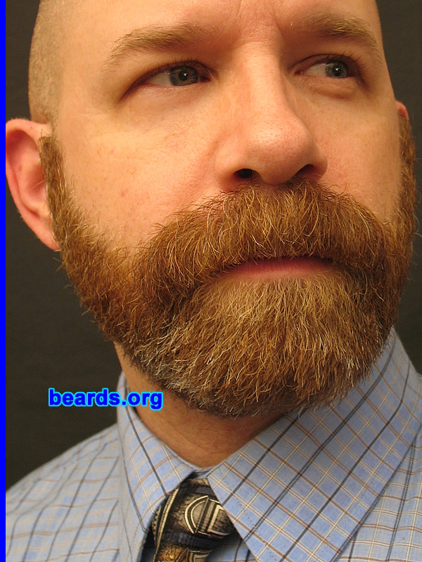 Steven
[b]Go to [url=http://www.beards.org/beard02.php]Steven: bearded adventurer[/url][/b].
Keywords: b2.24 full_beard