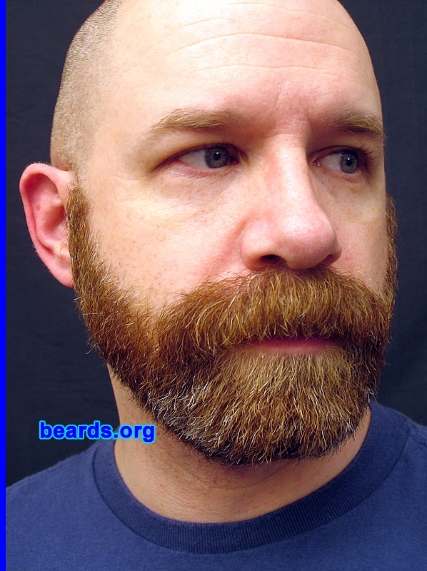 Steven
[b]Go to [url=http://www.beards.org/beard02.php]Steven: bearded adventurer[/url][/b].
Keywords: b2.25 full_beard