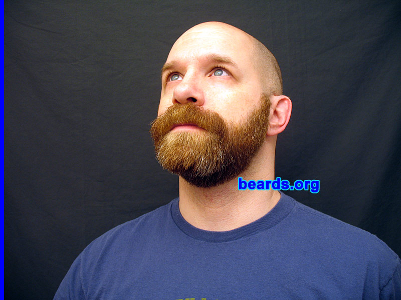 Steven
[b]Go to [url=http://www.beards.org/beard02.php]Steven: bearded adventurer[/url][/b].
Keywords: b2.25 full_beard