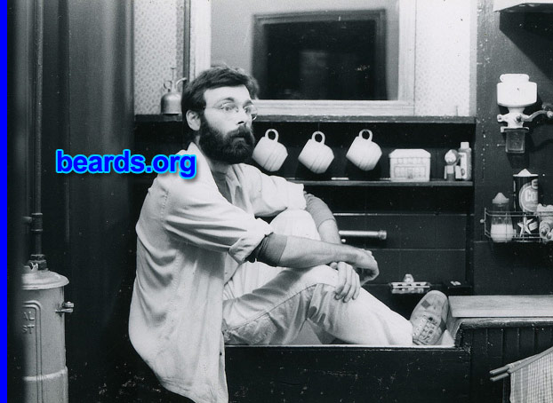 Michael
1977 -- Sitting in the sink: I don't know why I'm sitting in the sink or what I'm so intently staring at. But the beard looks good.

[b]Go to [url=http://www.beards.org/beard03.php]Michael's beard feature[/url][/b].
Keywords: full_beard