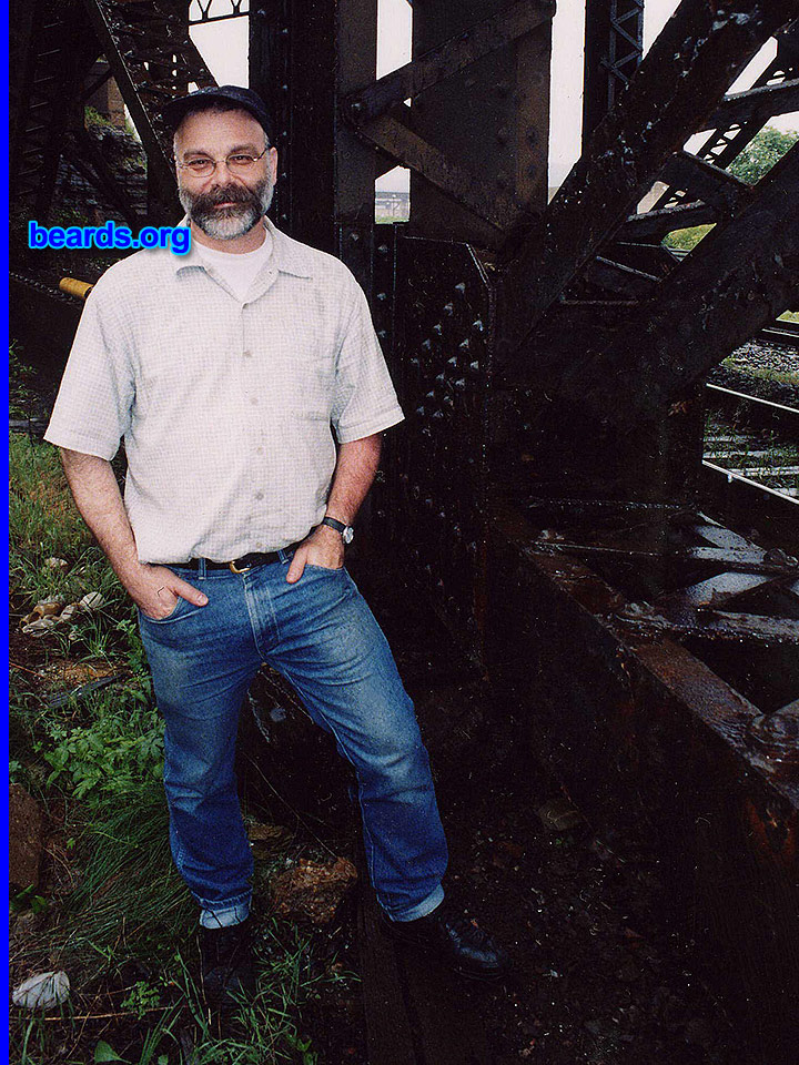 Michael
2004 -- Pittsburgh, my hometown: I felt like I had completed a very long journey. Here's where my beard started and I'm now at the finish line smiling. 

[b]Go to [url=http://www.beards.org/beard03.php]Michael's beard feature[/url][/b].
Keywords: full_beard