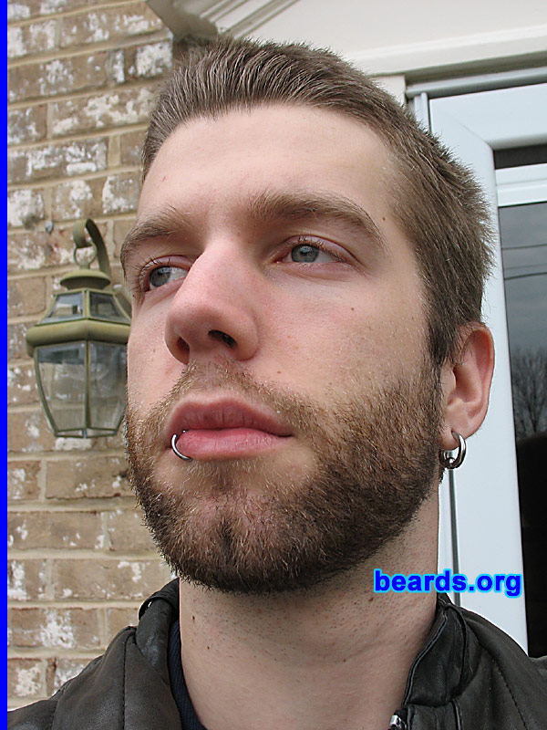 Andrew
[b]Go to [url=http://www.beards.org/beard07.php]Andrew's beard feature[/url][/b].
Keywords: full_beard