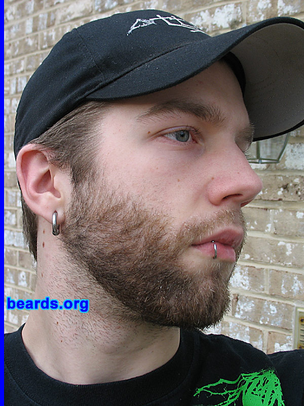 Andrew
[b]Go to [url=http://www.beards.org/beard07.php]Andrew's beard feature[/url][/b].
Keywords: full_beard