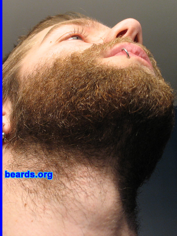 Andrew
[b]Go to [url=http://www.beards.org/beard07.php]Andrew's beard feature[/url][/b].
Keywords: full_beard