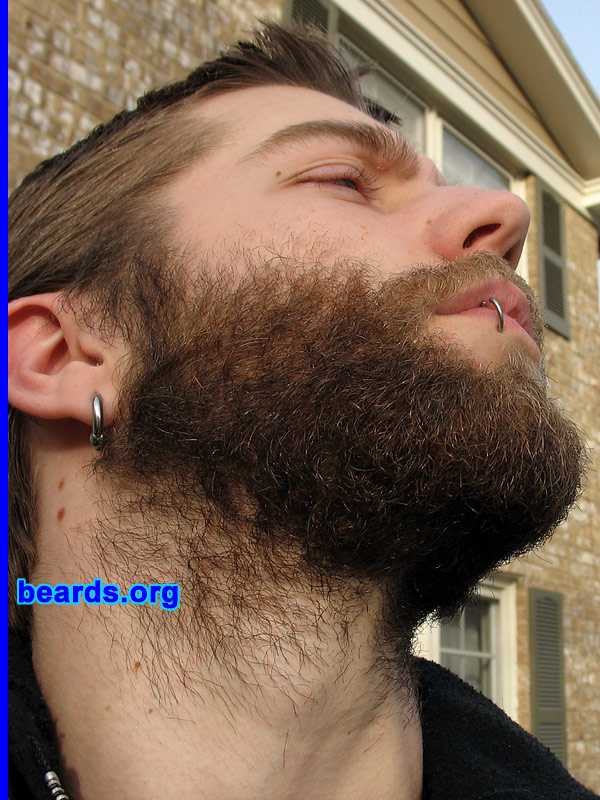 Andrew
[b]Go to [url=http://www.beards.org/beard07.php]Andrew's beard feature[/url][/b].
Keywords: full_beard