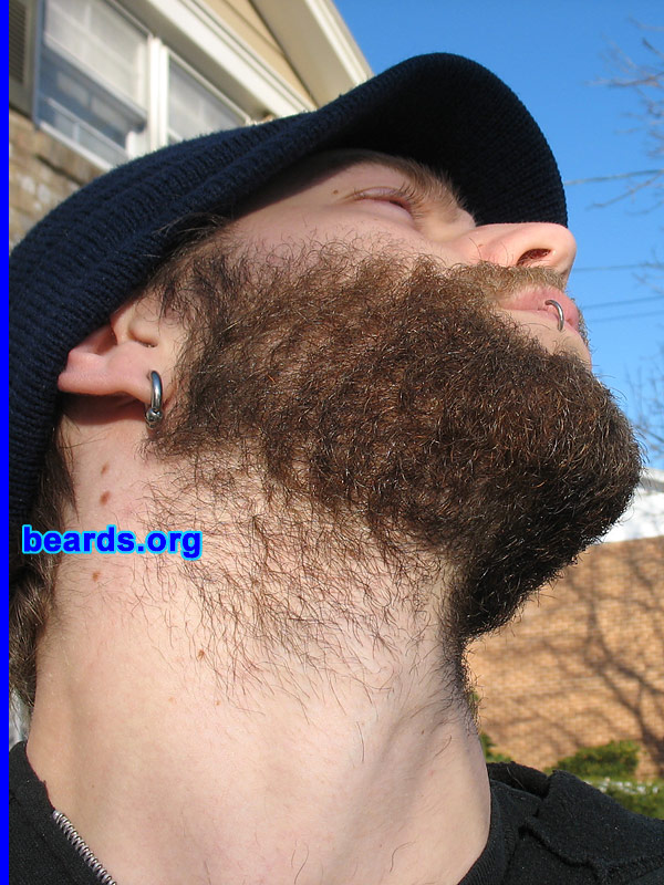 Andrew
[b]Go to [url=http://www.beards.org/beard07.php]Andrew's beard feature[/url][/b].
Keywords: full_beard