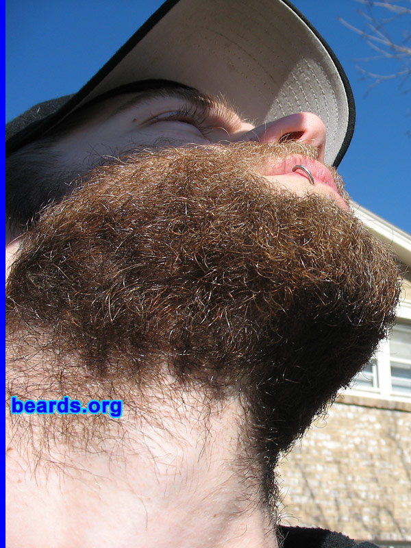 Andrew
[b]Go to [url=http://www.beards.org/beard07.php]Andrew's beard feature[/url][/b].
Keywords: full_beard