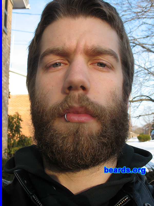 Andrew
[b]Go to [url=http://www.beards.org/beard07.php]Andrew's beard feature[/url][/b].
Keywords: full_beard