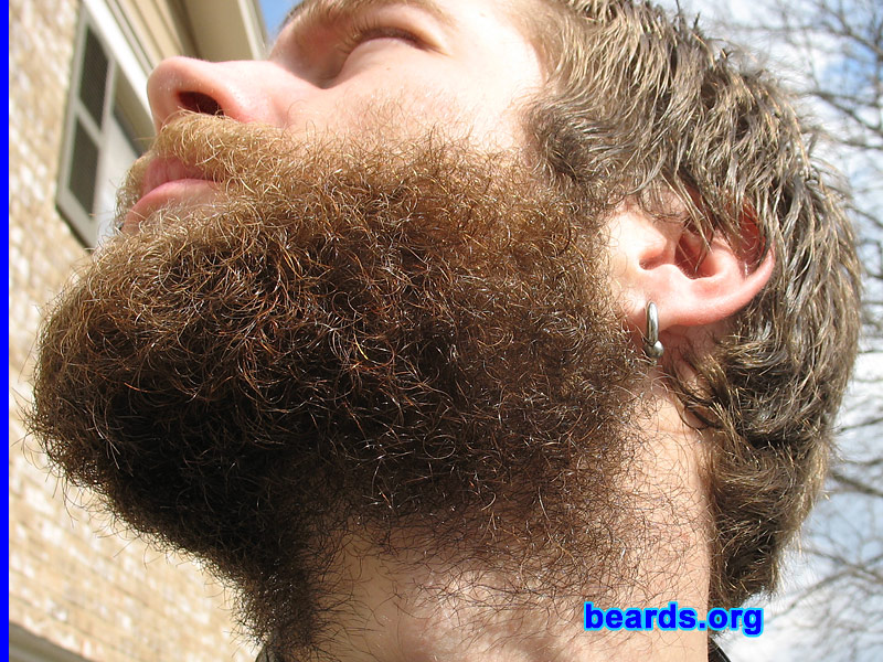 Andrew
[b]Go to [url=http://www.beards.org/beard07.php]Andrew's beard feature[/url][/b].
Keywords: full_beard