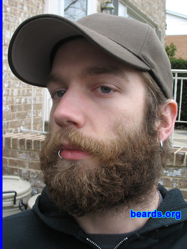 Andrew
[b]Go to [url=http://www.beards.org/beard07.php]Andrew's beard feature[/url][/b].
Keywords: full_beard