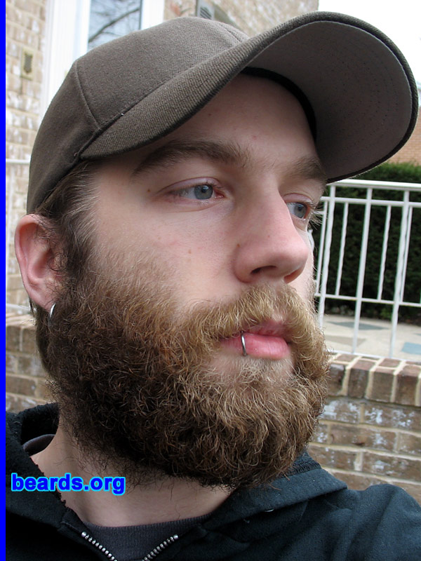 Andrew
[b]Go to [url=http://www.beards.org/beard07.php]Andrew's beard feature[/url][/b].
Keywords: full_beard